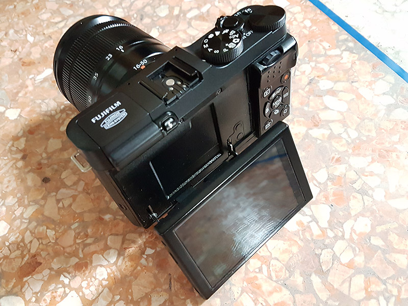 ขายกล้อง FUJI X-A1 + เลนส์  